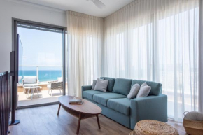 PORT CITY HAIFA - Luxury Seaview Penthouse w Jaccuzzi